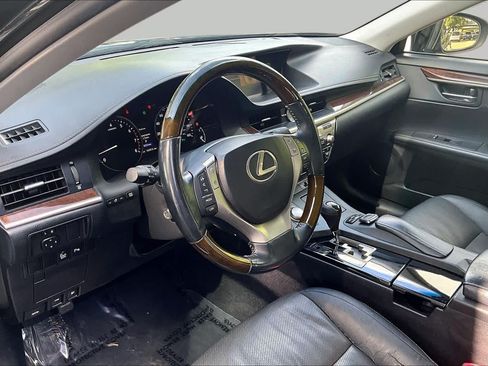 Used 2015 Lexus ES 350 w/ Premium Package FWD image 18