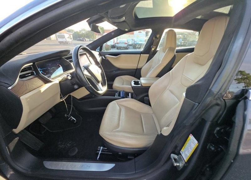 Used 2016 Tesla Model S 70 RWD image 4