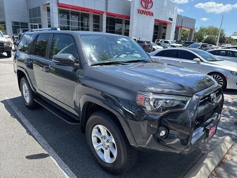 Used 2024 Toyota 4Runner SR5 Premium w/ Moonroof Package image 2