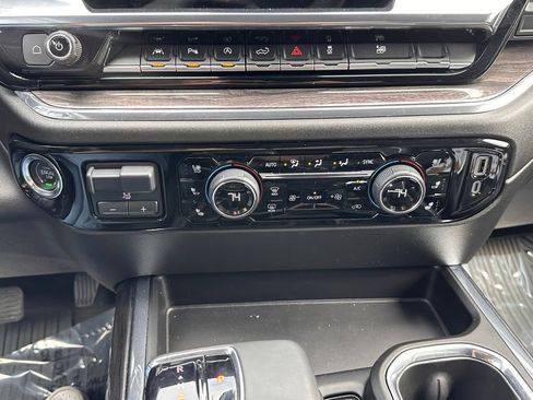 Used 2023 Chevrolet Silverado 1500 LTZ w/ Technology Package AWD/4WD image 25