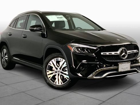 New 2025 Mercedes-Benz GLA 250 4MATIC image 2