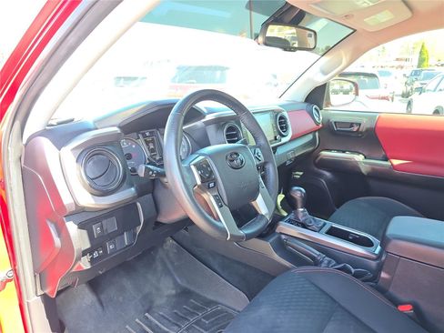 Used 2023 Toyota Tacoma SR5 w/ Technology Package image 23