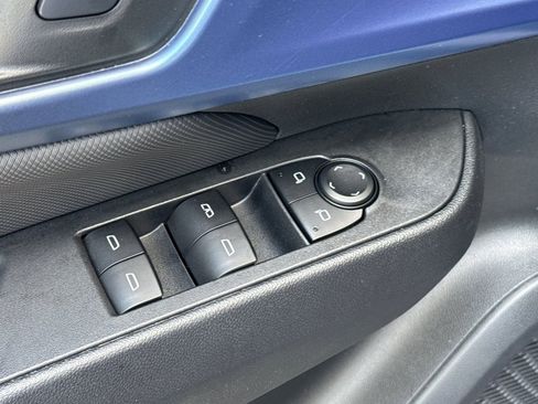 Used 2025 Chevrolet Equinox EV LT w/ Convenience Package FWD image 13