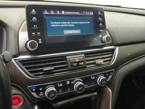 Used 2018 Honda Accord Touring image 28