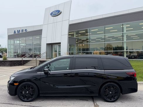 Used 2025 Honda Odyssey Sport-L image 3