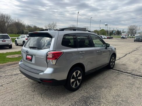 Used 2018 Subaru Forester 2.5i Premium w/ Popular Package #3A AWD/4WD image 5