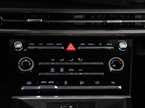 Certified 2026 Hyundai Santa Fe SE FWD image 23