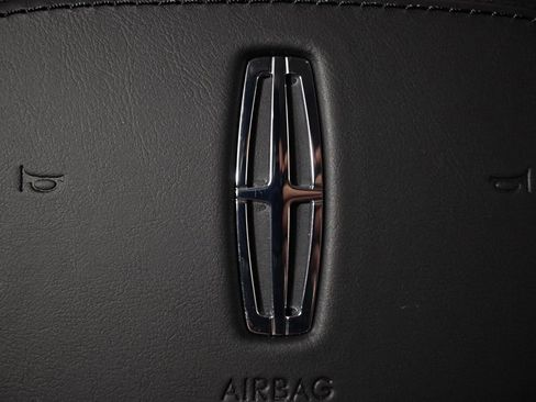 New 2026 Lincoln Nautilus Reserve AWD/4WD image 35