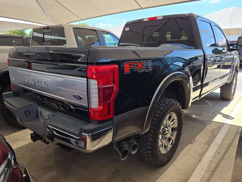 Used 2019 Ford F250 King Ranch w/ King Ranch Ultimate Package AWD/4WD image 8