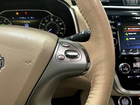 Used 2017 Nissan Murano SL image 12