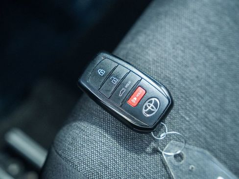 Used 2025 Toyota Camry LE FWD image 41