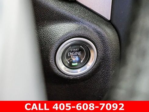 Used 2020 GMC Sierra 1500 SLT AWD/4WD image 28