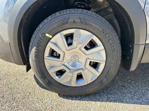 New 2026 Nissan Kicks S FWD image 11