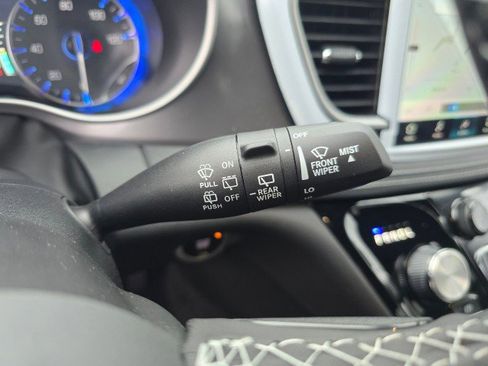 New 2026 Chrysler Pacifica Select image 30