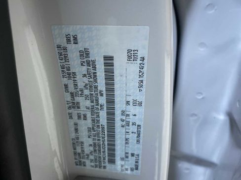 Used 2017 Ford Escape Titanium image 20