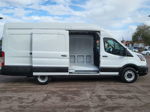 Used 2024 Ford Transit 250 148 High Roof Extended image 16