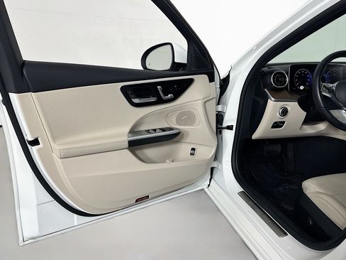 Certified 2024 Mercedes-Benz C 300 4MATIC Sedan image 22