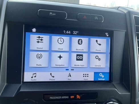 Used 2018 Ford F150 XLT w/ Equipment Group 302A Luxury image 39