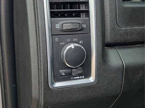 Used 2024 RAM 1500 Classic Warlock RWD image 23