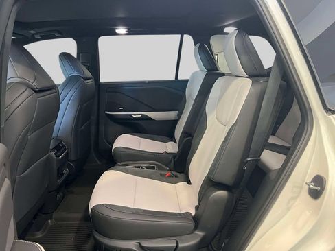 New 2026 Lexus TX 500h AWD image 12