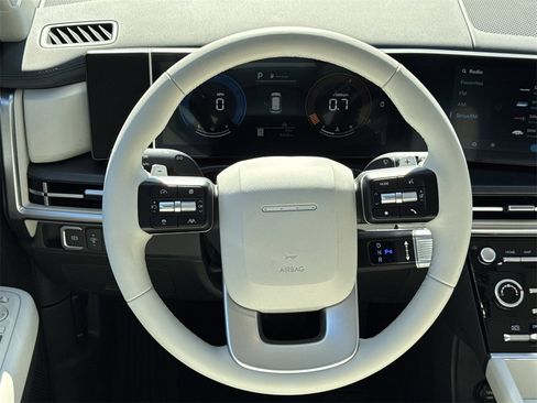 Used 2024 Hyundai Santa Fe SE image 25