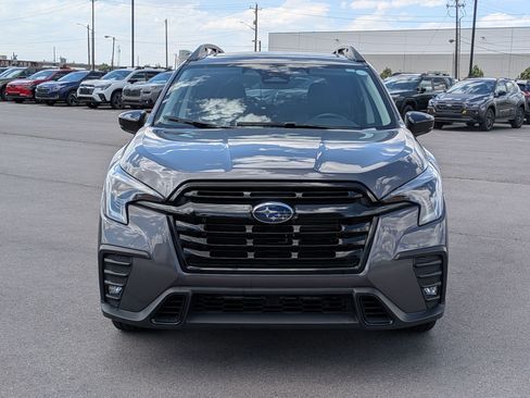 Used 2024 Subaru Ascent Onyx Edition w/ Popular Package Onyx AWD/4WD image 9