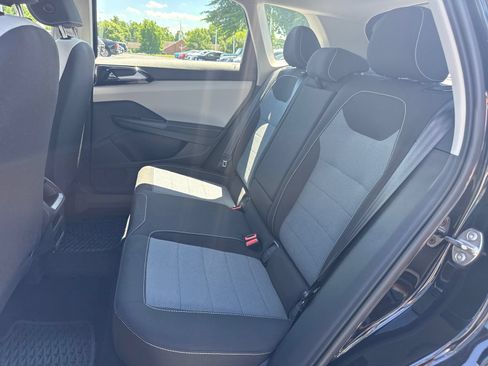 Certified 2025 Volkswagen Taos S AWD/4WD image 25
