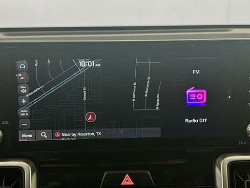 Used 2023 Kia Sorento S image 22