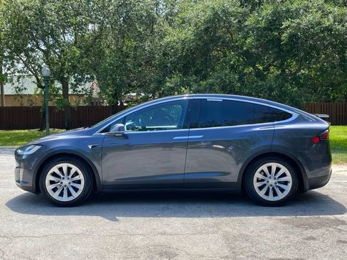 Used 2020 Tesla Model X Long Range AWD/4WD image 6