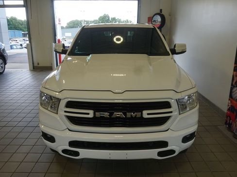 Used 2019 RAM 1500 Big Horn AWD/4WD image 14