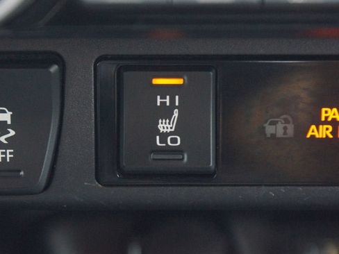 Used 2025 Toyota RAV4 XLE w/ Weather Package AWD/4WD image 8