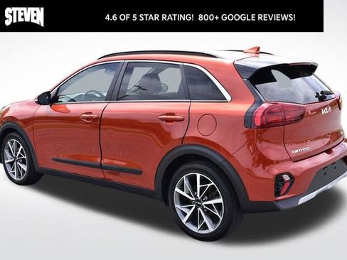 Used 2022 Kia Niro Touring Special Edition FWD image 5