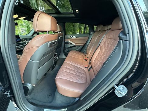 New 2027 BMW X6 xDrive40i w/ Climate Comfort Package AWD/4WD image 23