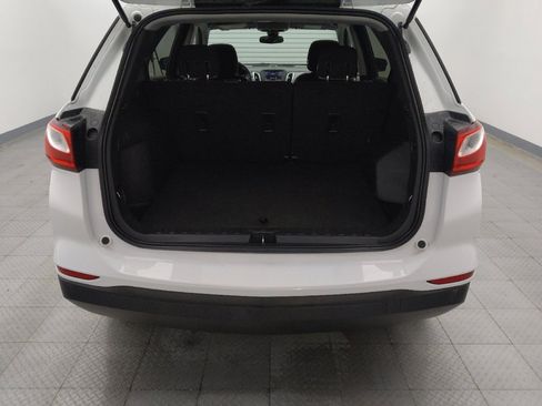 Used 2020 Chevrolet Equinox LS w/ LS Convenience Package FWD image 29