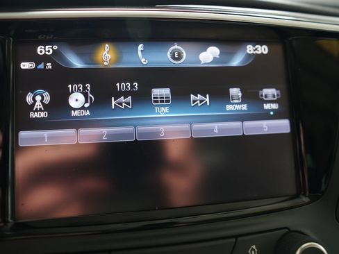 Used 2020 Buick Envision Essence w/ Experience Buick Package AWD/4WD image 28