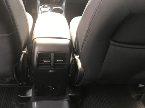 Used 2022 Ford Escape SE w/ Cold Weather Package AWD/4WD image 13