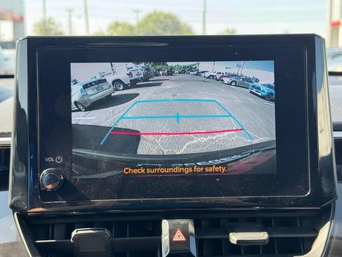 Used 2024 Toyota Corolla Cross LE w/ Moonroof Package AWD/4WD image 29
