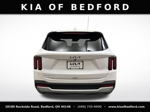Used 2026 Kia Sorento LX FWD image 7