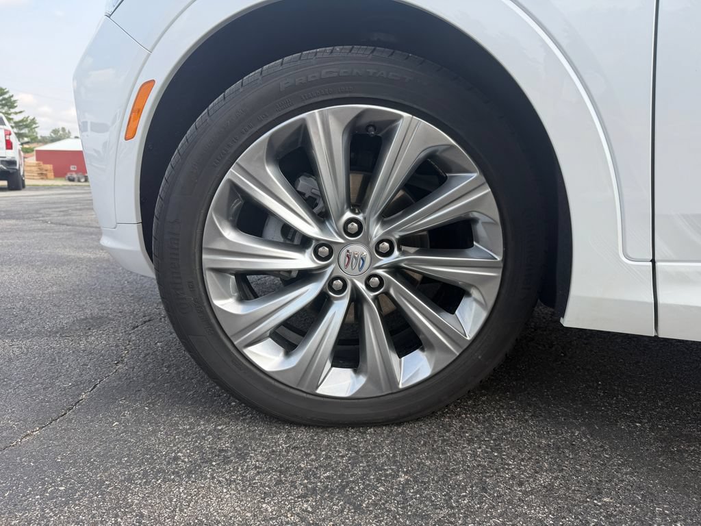 Used 2025 Buick Envista Avenir FWD image 35