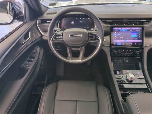 New 2025 Jeep Grand Cherokee Overland w/ Luxury Tech Group IV image 16