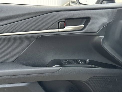 Used 2025 Toyota Camry SE image 26