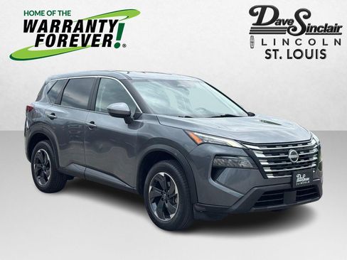 Used 2024 Nissan Rogue SV FWD image 1