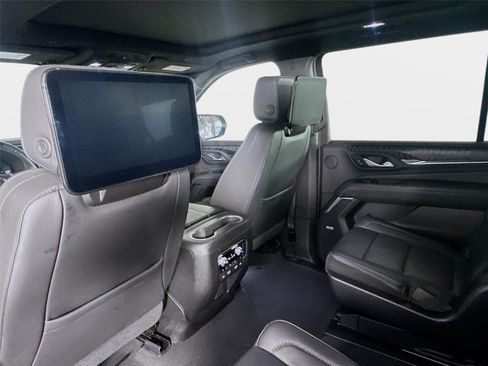 Certified 2024 GMC Yukon XL Denali w/ Advanced Technology Package AWD/4WD image 36