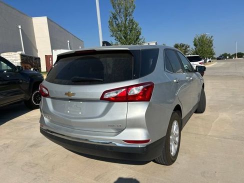 Used 2021 Chevrolet Equinox LT AWD/4WD image 3