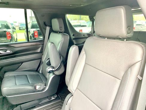 Used 2023 Chevrolet Tahoe Z71 w/ Luxury Package image 13