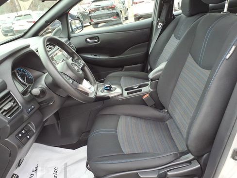 Used 2022 Nissan Leaf S FWD image 12