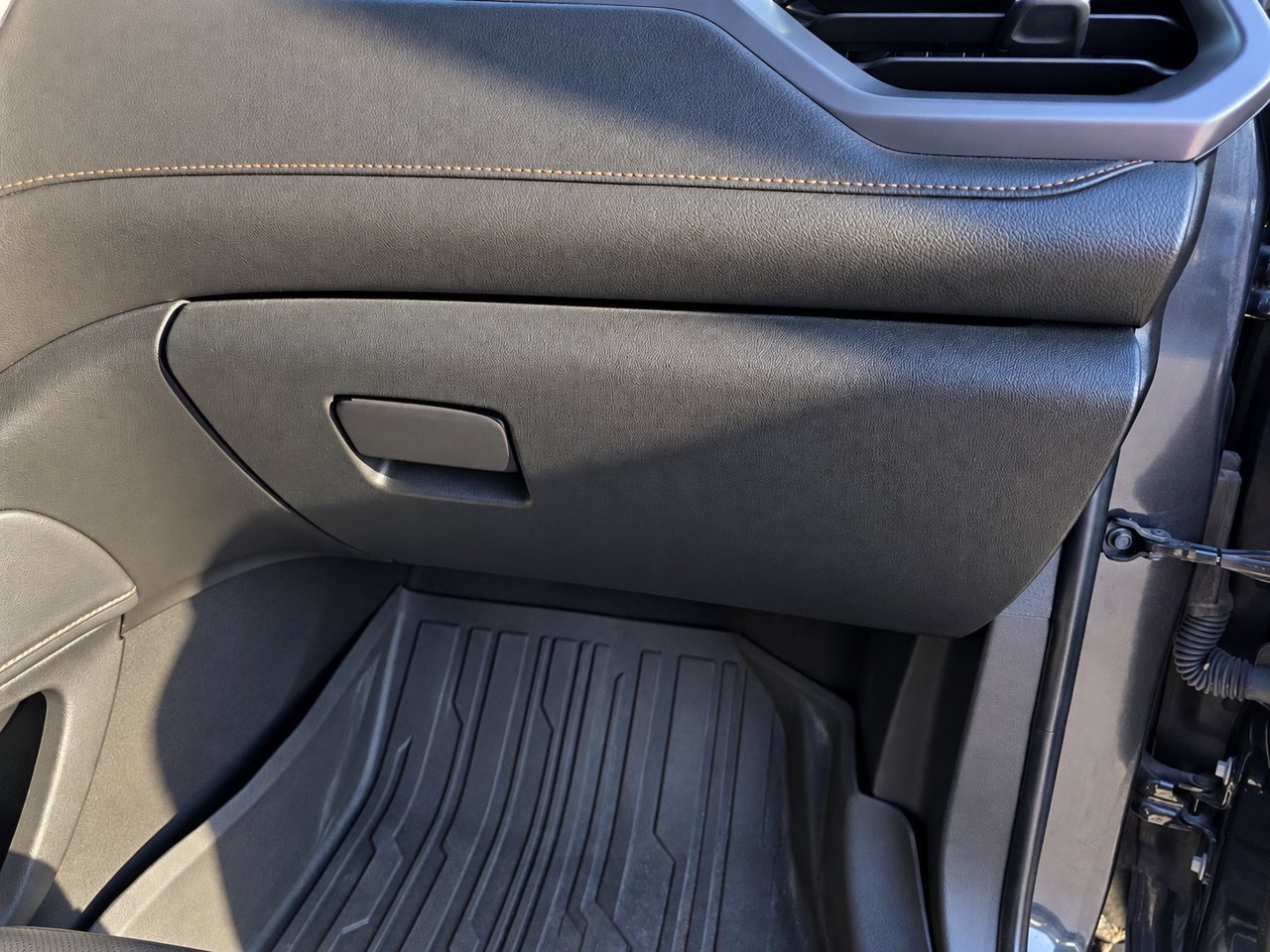 Used 2020 GMC Acadia AT4 w/ LPO, Floor Liner Package AWD/4WD image 36