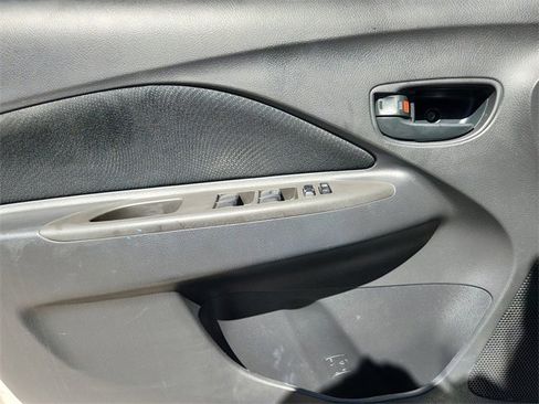 Used 2012 Toyota Yaris Sedan image 18