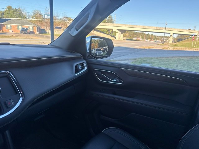 Used 2024 Chevrolet Tahoe Premier AWD/4WD image 24
