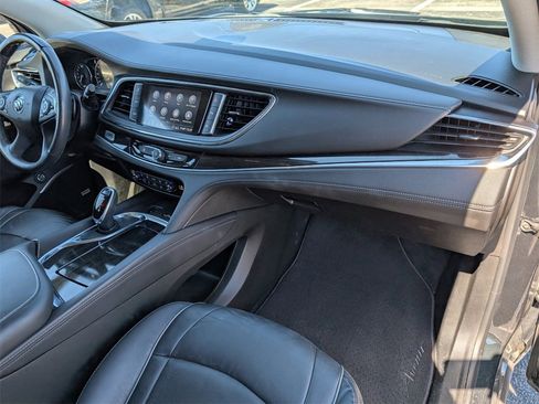 Used 2021 Buick Enclave Avenir w/ Avenir Technology Package image 31